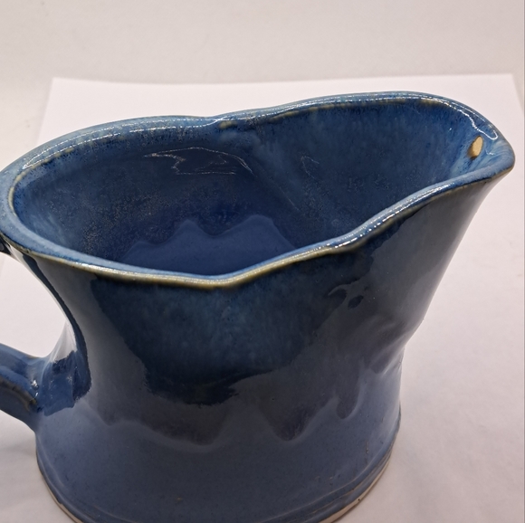 Hand crafted Pottery Gravy Boat or Salad Dressings, Creamer or Broth, Blue - Picture 4 of 4
